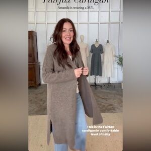 Neuflora Fairfax Cardigan Size S/M Worn once 70%acrylic, 27%nylon, 3%spandex